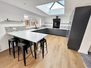 Kitchen- click for photo gallery
